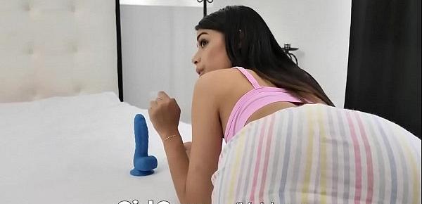  GIRLCUM Area 51 - Multiple Squirting Orgasms With Alien Dildo And Big Army Dick